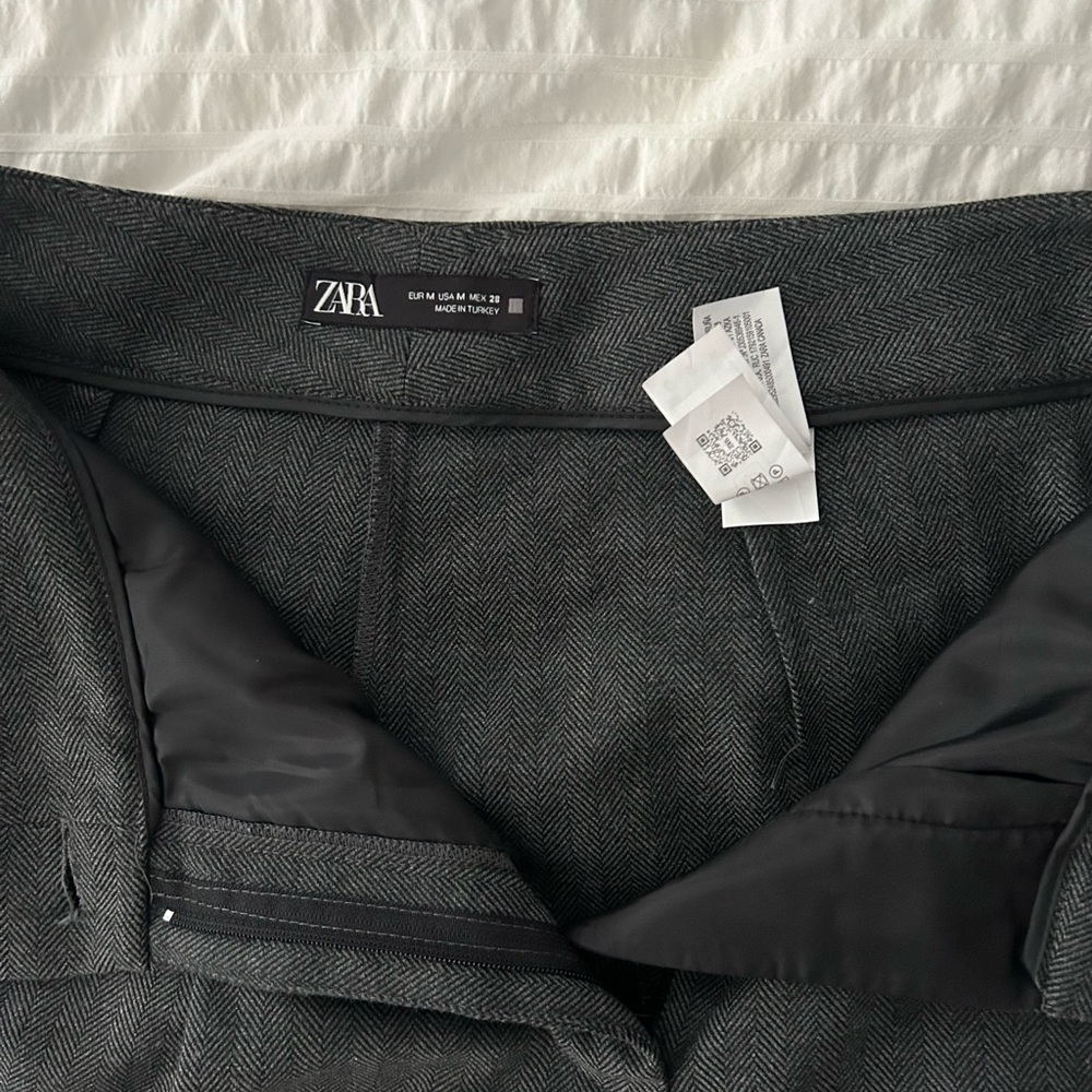 Zara pants - Picture 3 of 3